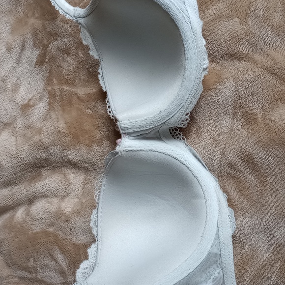 Victoria Secret Body by Victoria 34C bra Ice Blue - Picture 3 of 10